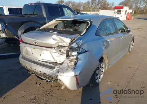 2021 Toyota Corolla Le z USA, uszkodzony, nr VIN JTDEPMAE3MJ117798